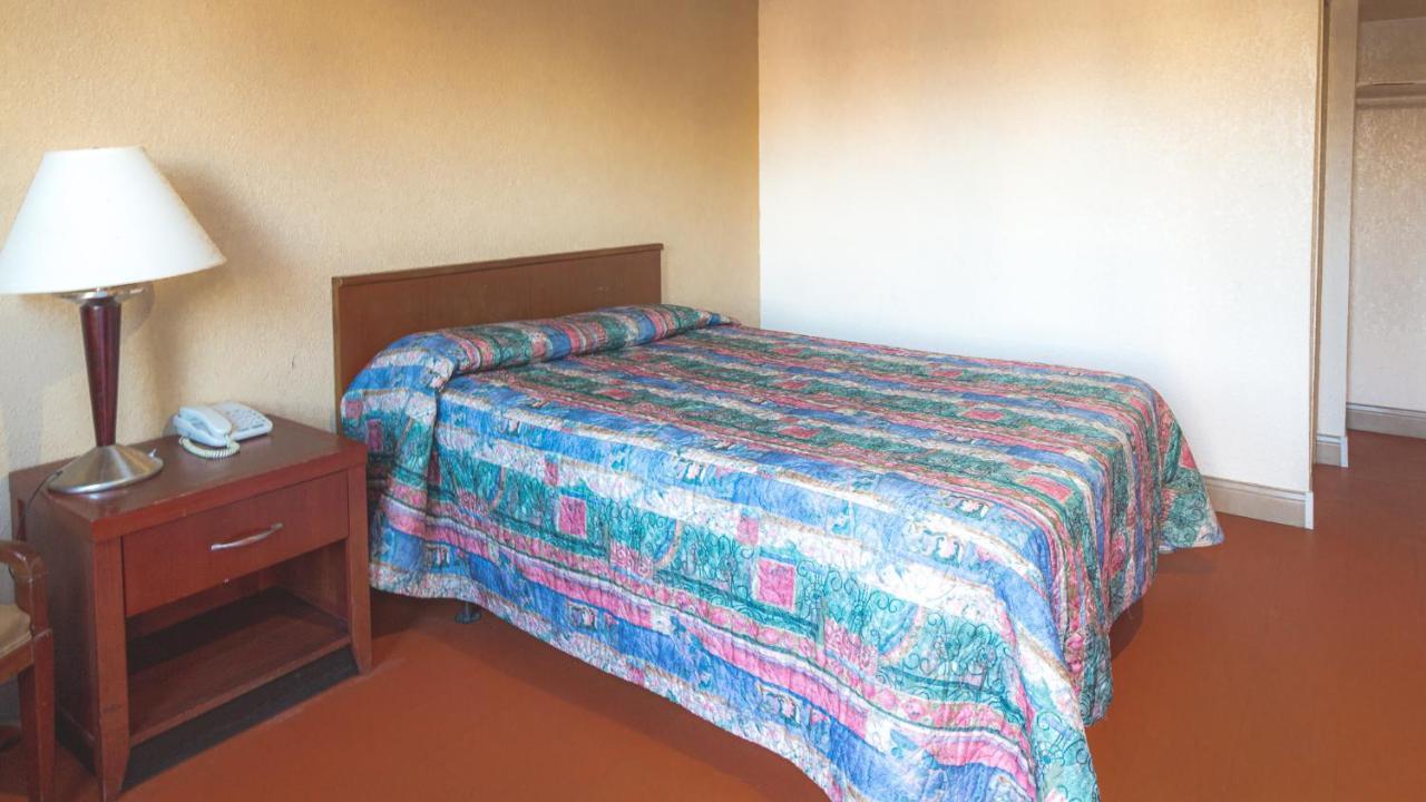 Red Horse Motel Dayton Moraine Luaran gambar
